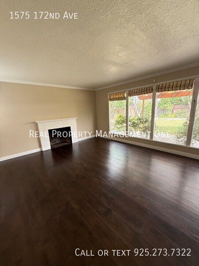 Foto del edificio - 1575 172nd Ave