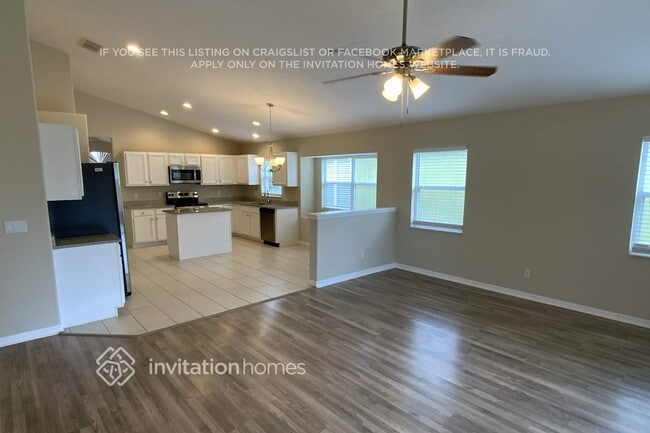 Foto del edificio - 3850 Aiden Pl