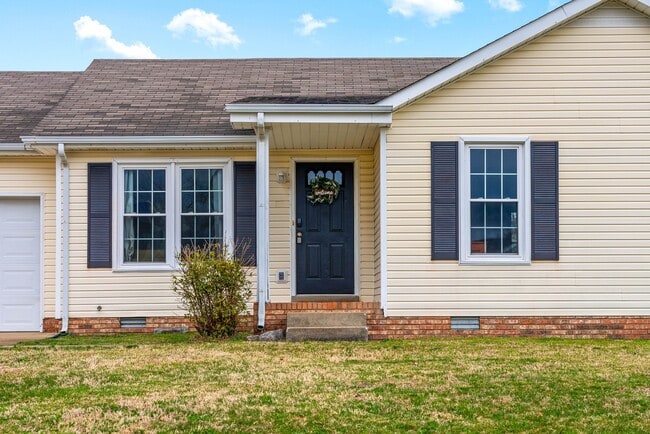 Building Photo - 3231 Tabby Dr
