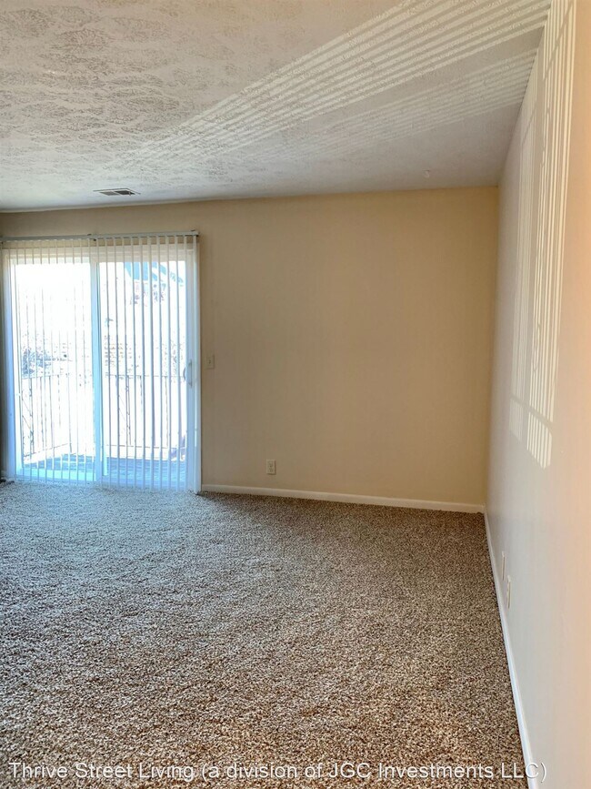 Building Photo - 1 br, 1 bath Apartment - Villas de Amor 31...