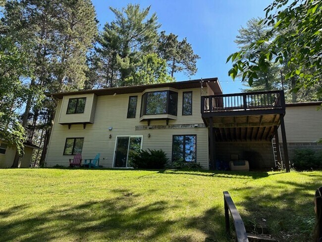 Building Photo - Lake Front 3 bedroom, 2.5 bath, 2 car atta...