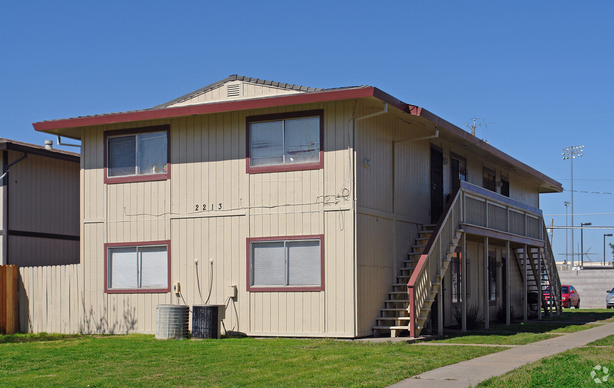 Primary Photo - 2213 15th Ave