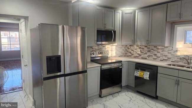Foto del edificio - 7536 Williams Ave