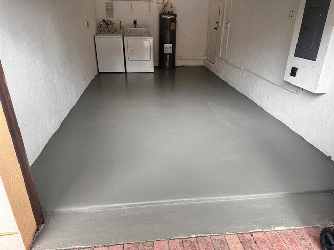 Foto del edificio - 1721 SW 81st Terrace