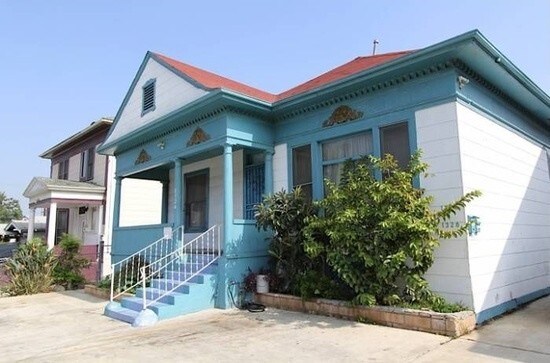 Building Photo - 1324 Magnolia Ave