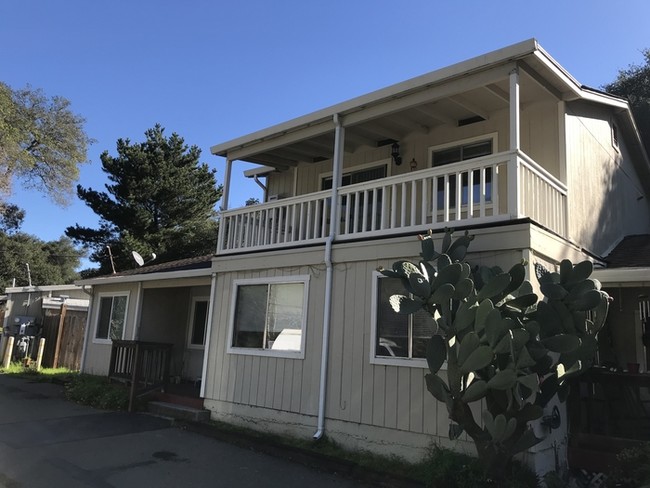 Building Photo - 1365 Old Canyon Rd