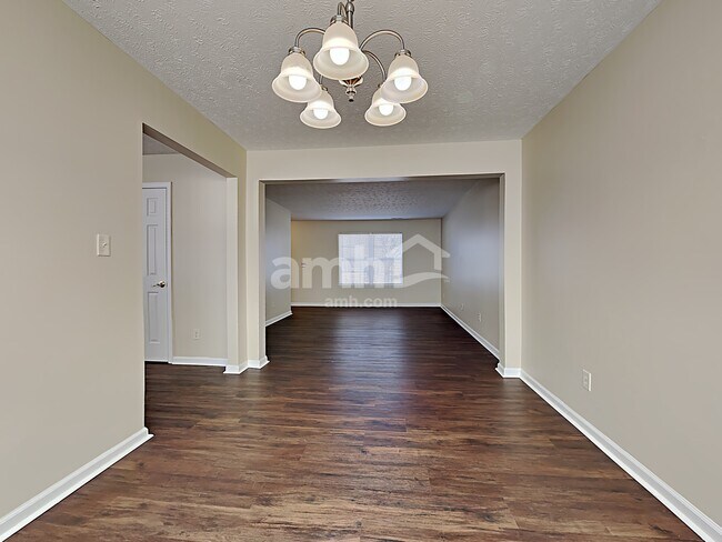 Building Photo - 4803 Oakton Way