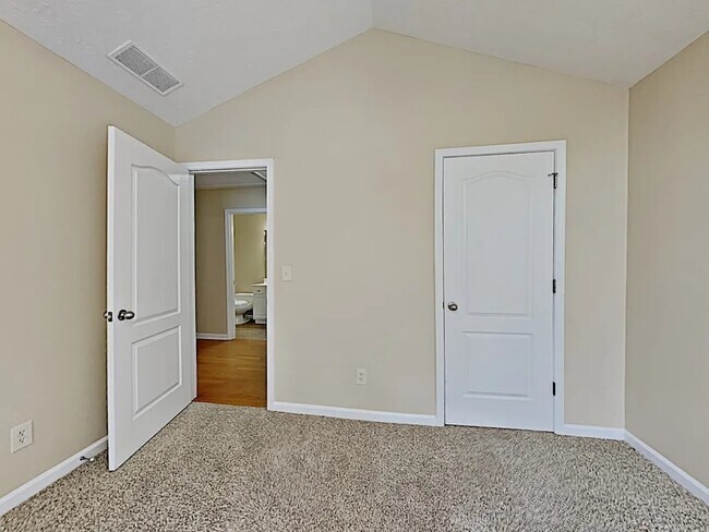 Building Photo - 3185 Millash Run NE