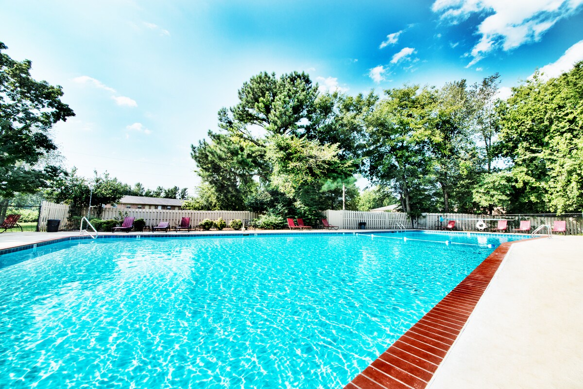 Madison Gardens Apartments in Huntsville, AL