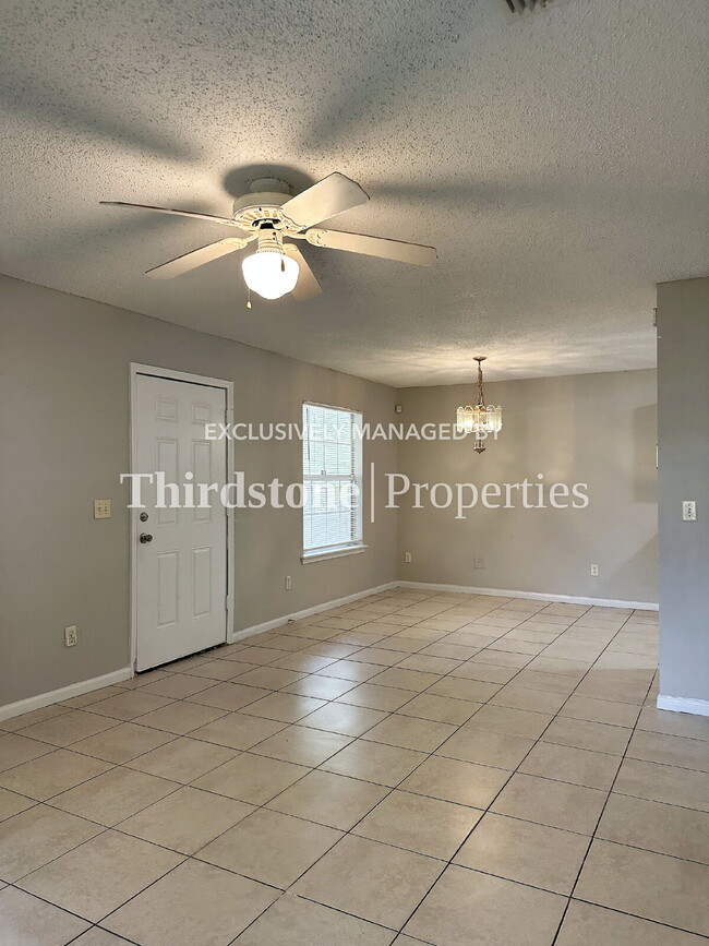 Foto del edificio - 2148 Baldwin St