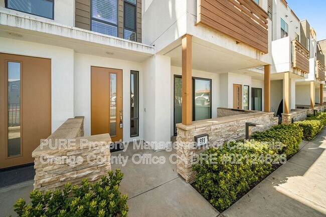 Foto del edificio - 661 W 17th St