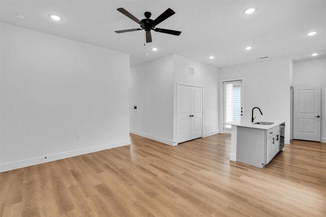 Building Photo - 1413 Soccer Dr