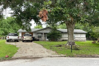 Building Photo - 113 Grand Teton Ave