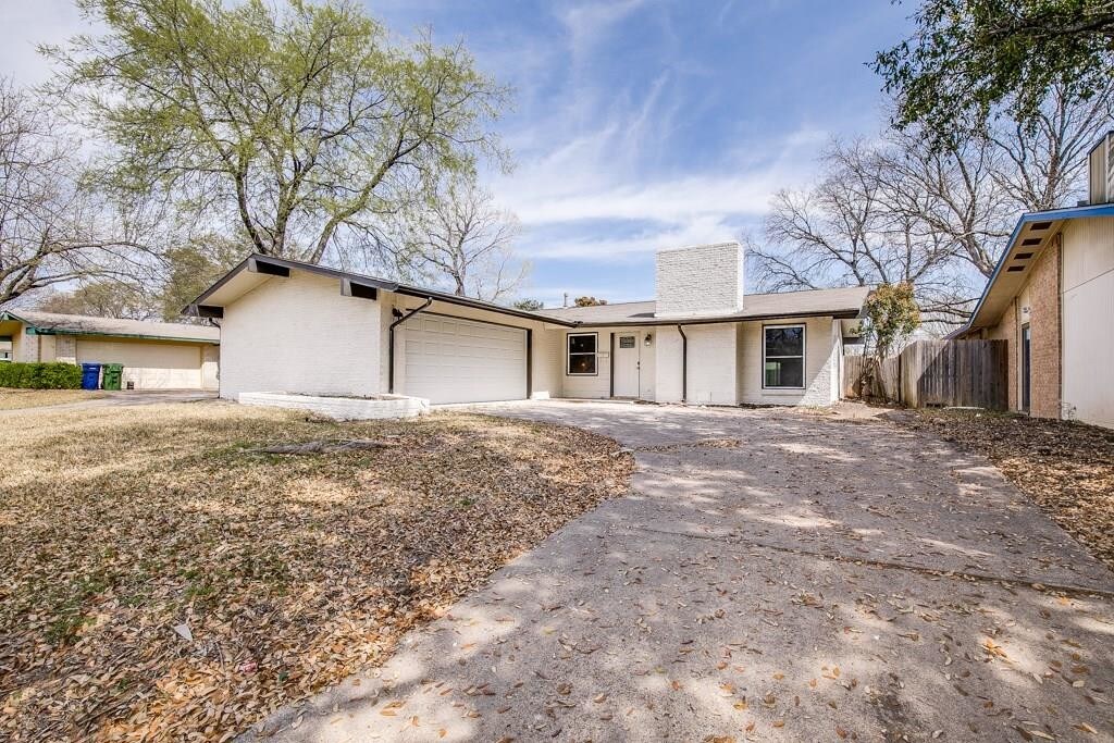 Foto principal - 2404 Scotswood Dr