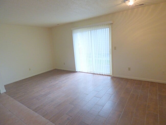 Building Photo - 6102 Guild Dr