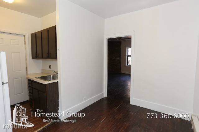 Building Photo - 3720 1/2 N Pine Grove Ave