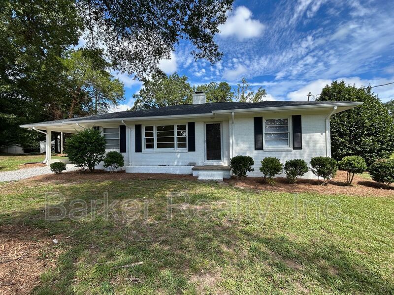 Foto principal - 5726 Fayetteville Rd