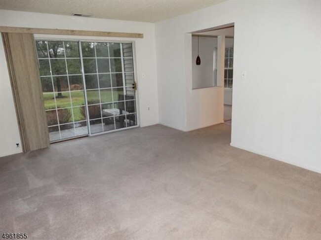 Building Photo - 808 Magnolia Ln