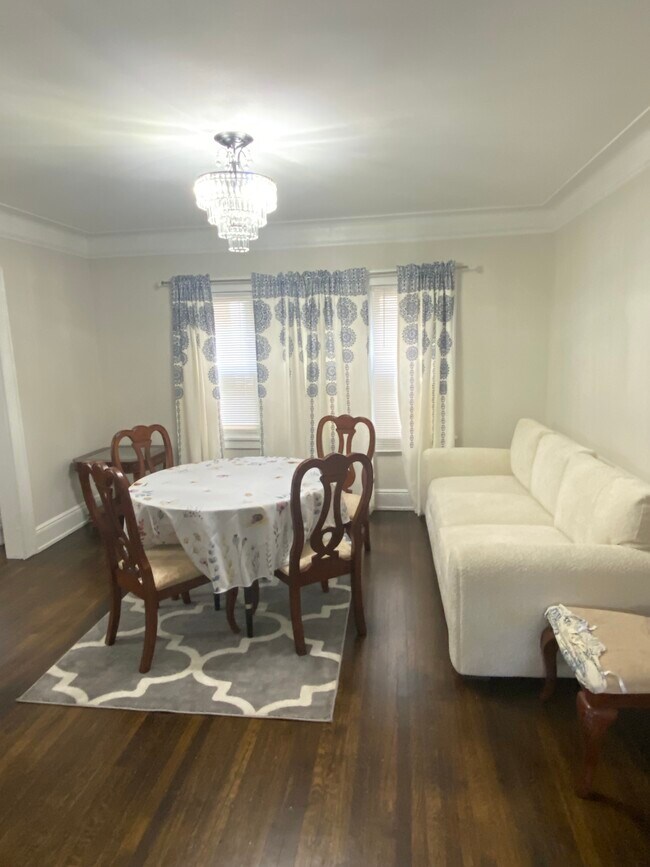 Foto del edificio - 119 S 1st Ave