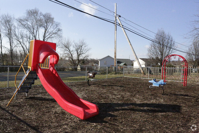 Play Area - Lindsey Terrace Apartments