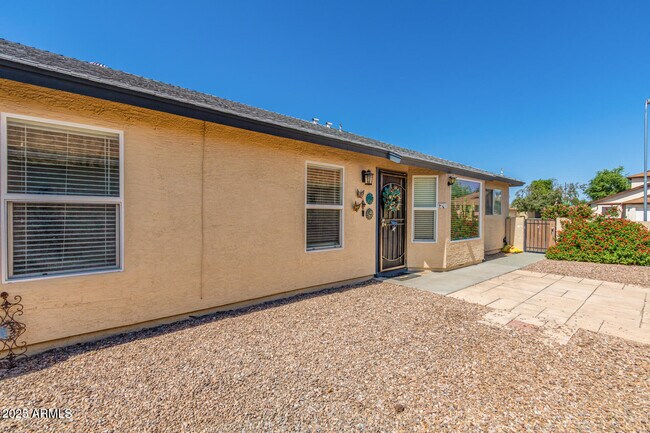 Building Photo - 6459 W Golden Ln