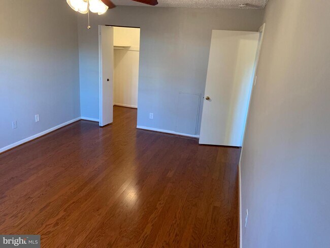 Building Photo - 7091 Spring Garden Dr