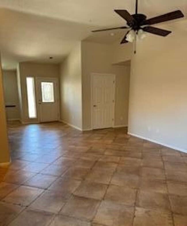 Building Photo - 754 Skyview Ln