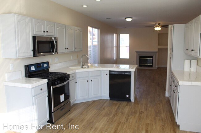 Building Photo - 3 br, 2 bath House - 1958 W. Monache Ave
