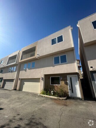 Building Photo - 16551 Vine Ter