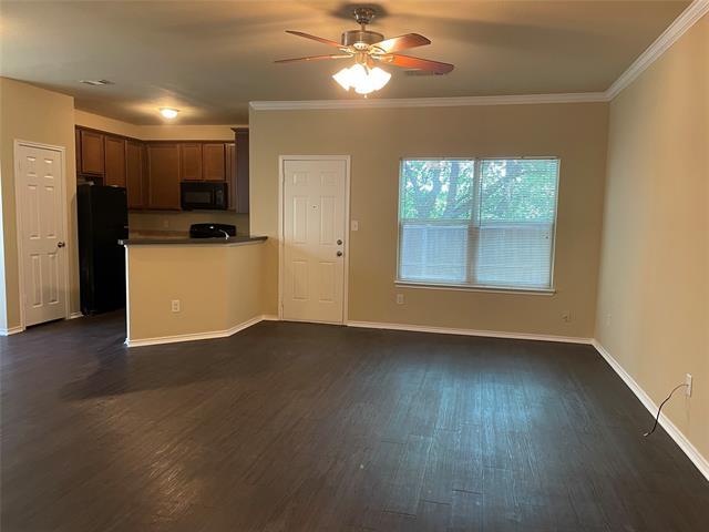 Building Photo - 338 Castleridge Dr