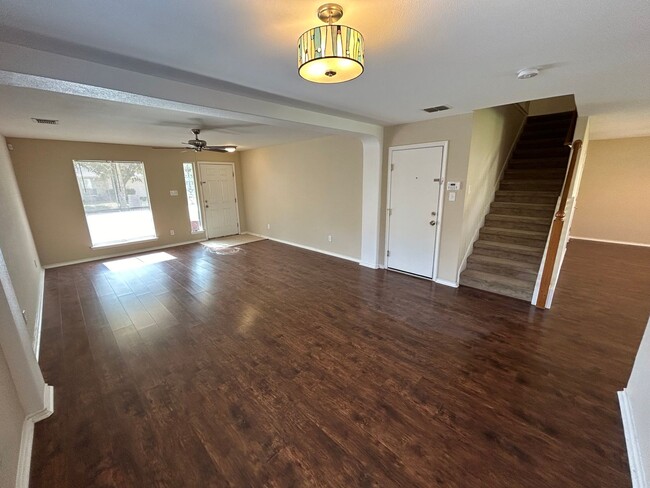 Building Photo - **APPLICATION RECEIVED** Stunning 3BR Home With Loft, Covered Patio & Community Pool!