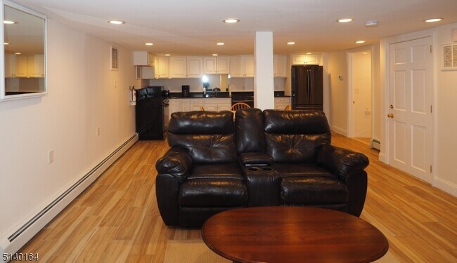 Foto del edificio - 5 Alma Ave