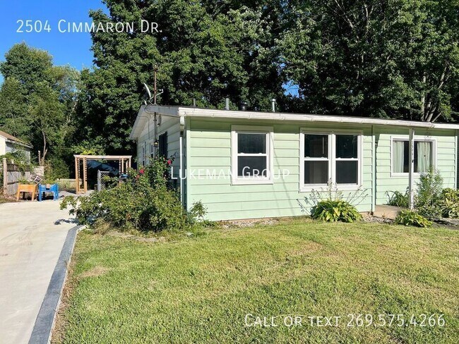 Building Photo - 2504 Cimarron Dr