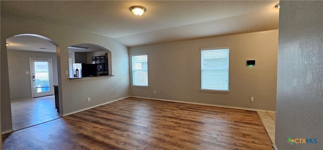 Building Photo - 1024 Sandwell Ct