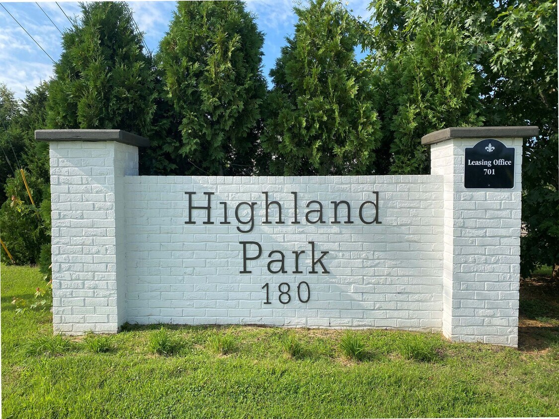 Highland Park Luxury Townhomes Apartments 180 Cave Rd Clarksville, TN