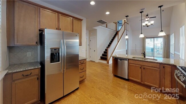 Building Photo - 1604 Pat Garrett St