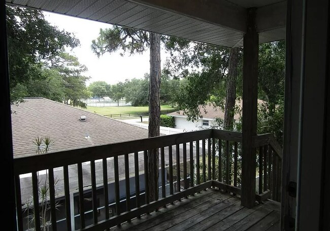 Foto del edificio - 337 Chandler Rd