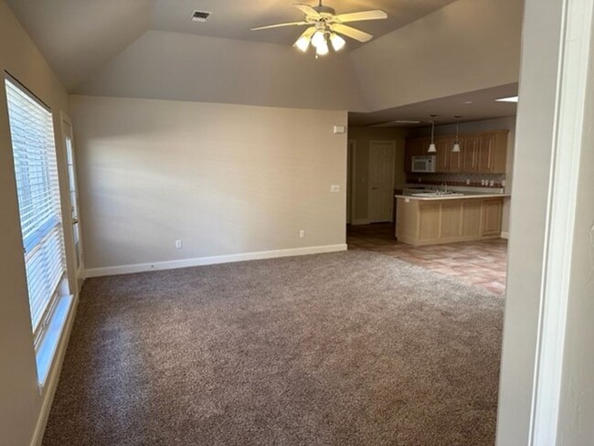 Building Photo - Live in this newly renovated townhome