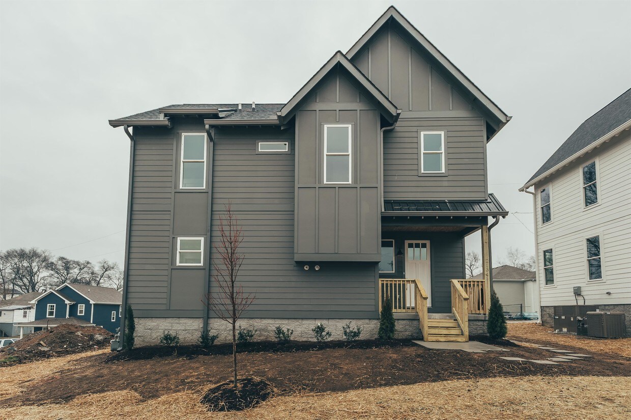 Photo - 2134 15th Ave N (Nashville, TN)