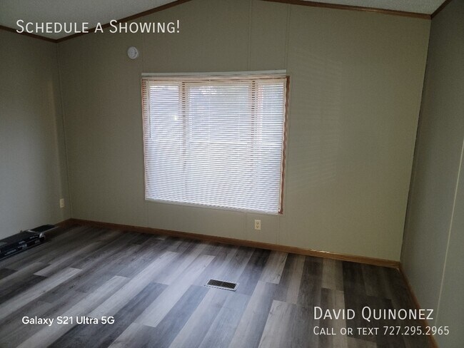 Foto del edificio - Sale Prices Starting at: $36,999 or Lease ...