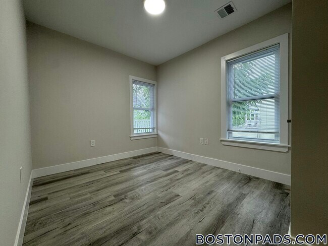 Foto del edificio - 10 Cawfield St