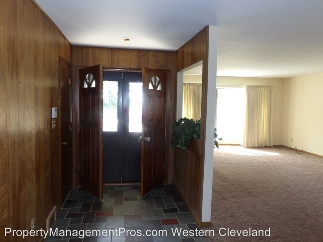 Building Photo - 4 br, 2.5 bath House - 4587 Grayton Rd