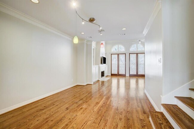 Foto del edificio - 6638 Minola St