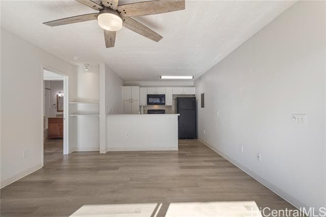 Building Photo - 91-233-233 Hanapouli Cir