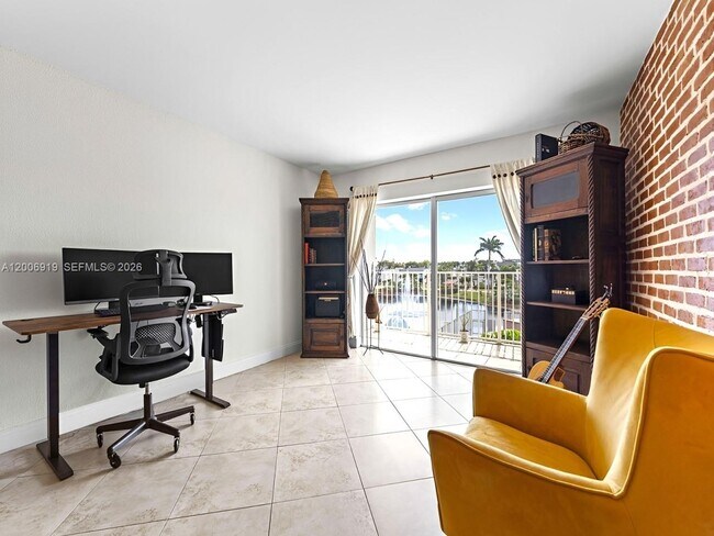 Foto del edificio - 5020 NW 79th Ave