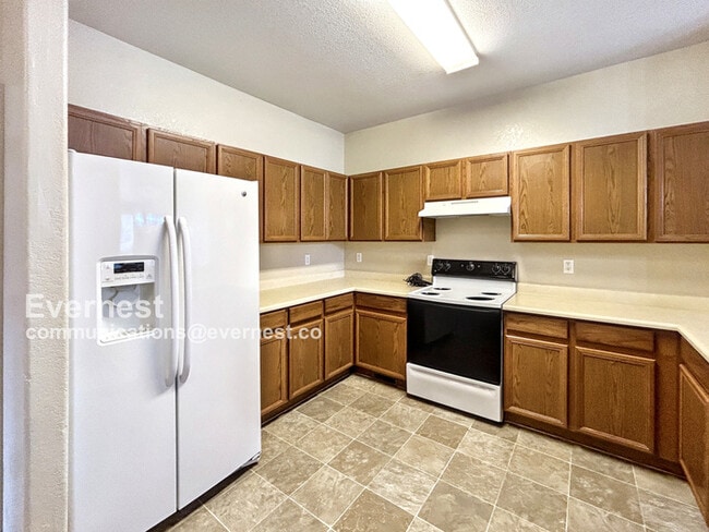 Building Photo - 5906 Ensemble Heights