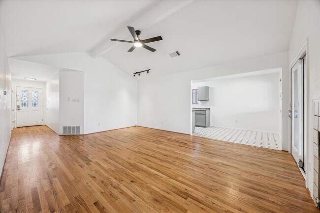 Foto del edificio - 11506 Ruffed Grouse Dr