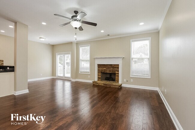 Building Photo - 2102 Hamby Cove Dr NW