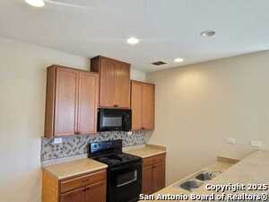 Building Photo - 8603 Egret Ct