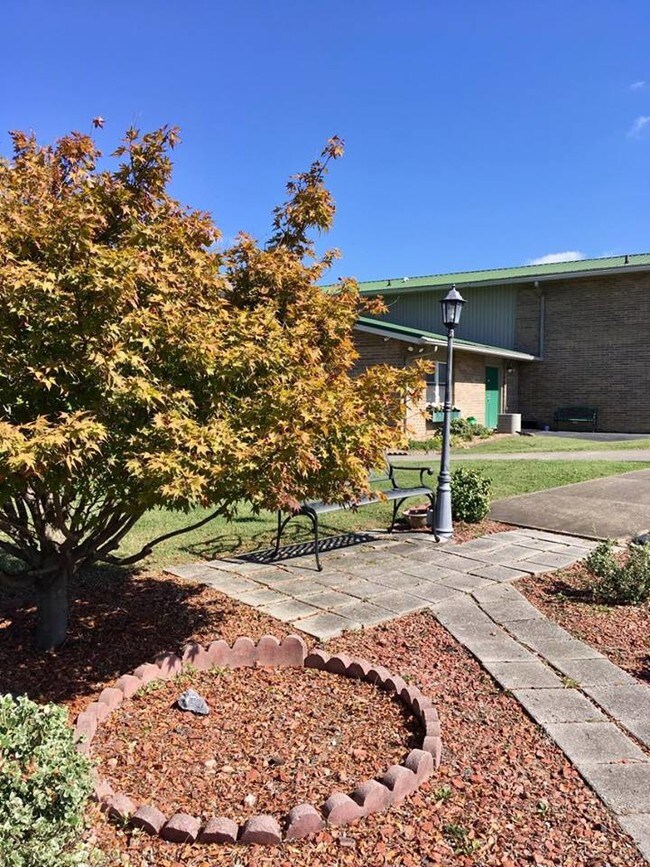 Bridgewater Retreat Apartments Kingsport, TN